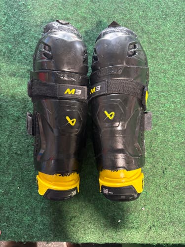 Junior Bauer Supreme M3 Shin Pads 11" (Used)