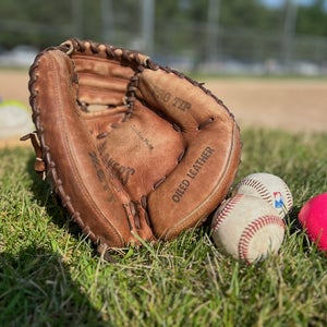 Vintage 90's Zett 32.5" MIJ Catchers Mitt | Cleaned / New laces / Reinforced pocket / game ready
