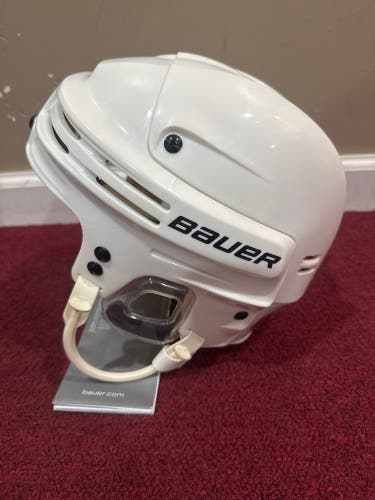 Small Bauer 4500 Helmet (New) Item#45SN