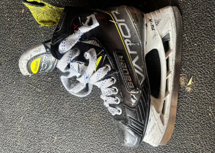 Bauer Vapor 3X Size Junior 3 Hockey Skates