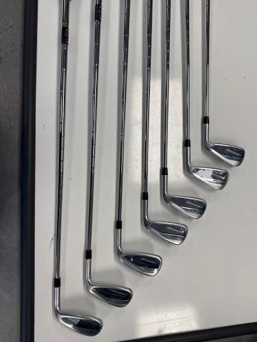 Men's 2022 Cleveland Launcher XL Right Handed Iron Set Regular Flex 35" (Used)