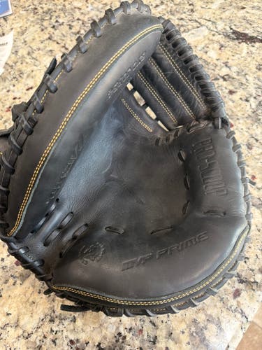 Mizuno RH Catcher's MVP Prime Baseball Glove 34" (New)