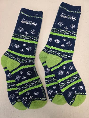 ST24 Mens NFL SEATTLE SEAHAWKS Lot of 2 Crew Socks LARGE 8-13 NEW