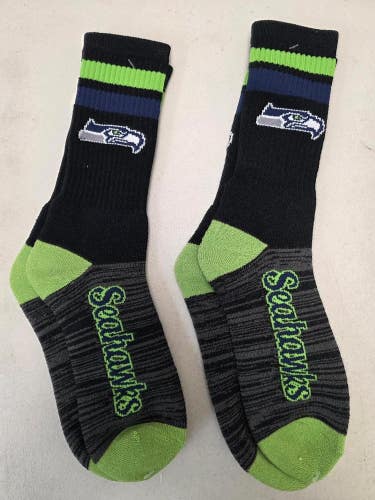 ST27 Mens NFL SEATTLE SEAHAWKS Lot of 2 Crew Socks LARGE 8-13 NEW