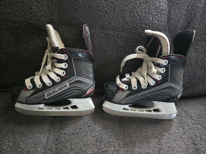 Youth Bauer Hockey Skates Size 9Y