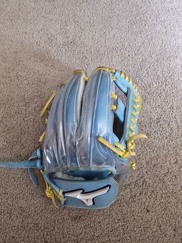 Mizuno RH Infield Pro Limited Edition Baseball Glove 11.5" (Used)