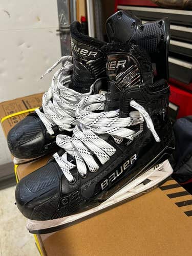 Used Bauer Regular Width   7.5 Supreme Mach Hockey Skates