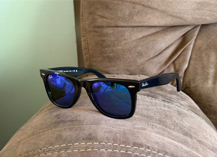 Ray-Ban wayfarer RB2140 50mm Sunglasses unisex