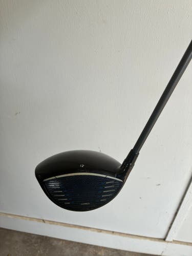 TaylorMade Qi10 10.5° Driver – HZRDUS Smoke Black 60 6.0 Stiff – Original Headcover – Excellent Cond