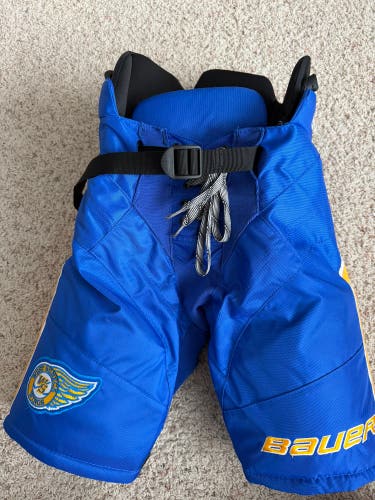 Junior Medium Bauer Custom Pro Hockey Pants Like New