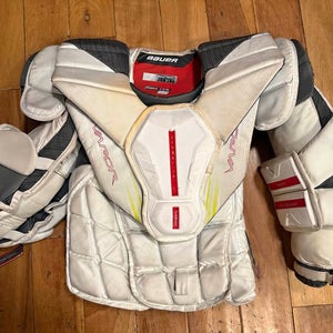 Bauer Vapor Hyperlite 2 Goalie Chest Protector (Senior Small)