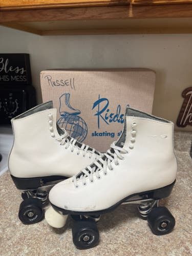 Size 9 Riedell 110 Inline Skates Regular Width Size 9 vintage rare quad roller rink
