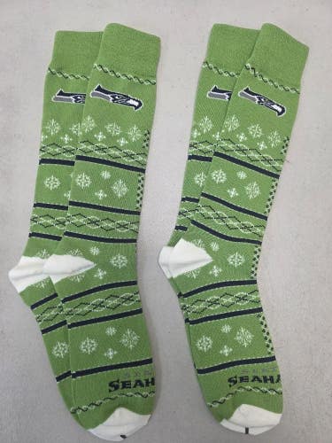 ST45 Mens NFL SEATTLE SEAHAWKS Lot of 2 Crew Socks LARGE 8-13 NEW