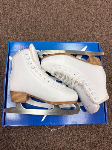 Riedell Horizon Figure Skates Size 6 (New)