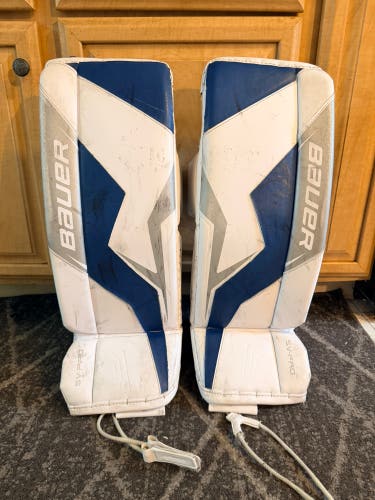 Small Bauer Sv-Pro Goalie Leg Pads (Used)