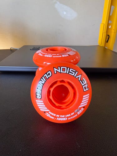 (4 Pack) Revision Clinger Wheels Inline Roller Hockey Wheels 72MM