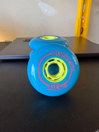 (4 Pack) Revision Asphalt Pro Inline Roller Hockey Wheels 80MM