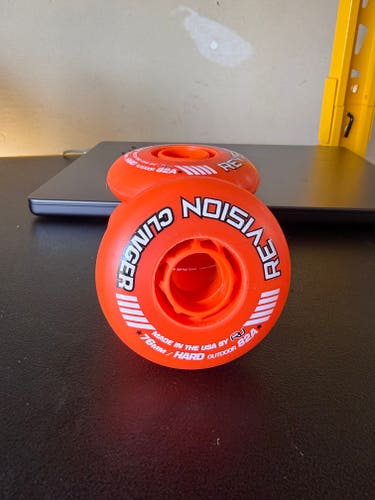 (4 Pack) Revision Clinger Wheels Inline Roller Hockey Wheels 76MM