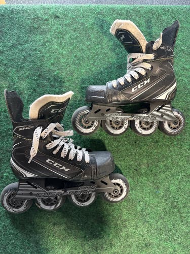 Junior CCM Tacks 9040R Inline Skates (Regular) Size 1 (Used)