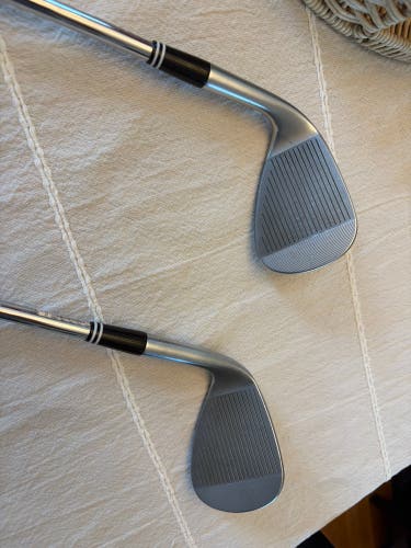 2021 Cleveland CBX 4 Zipcore Right Handed Wedge 54 Degree (Used)