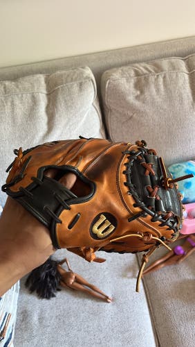 2020 Wilson A2000 RH Catcher's Baseball Glove 32.5" (Used)
