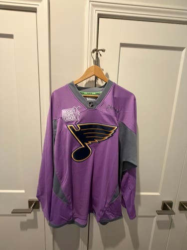SIGNED Large Nail Yakupov St Louis Blues Practice Jersey (New)