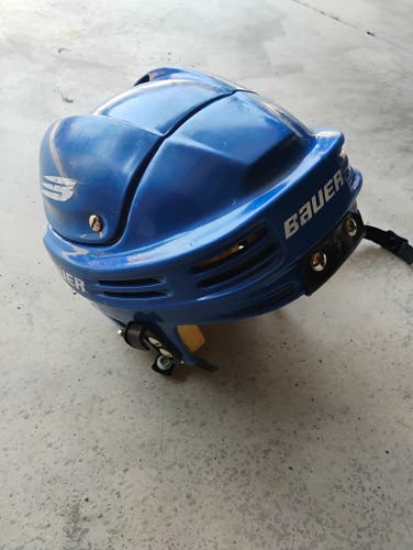 Large Bauer HH3000 Helmet