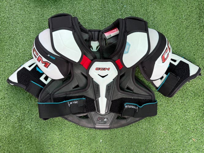 CCM JetSpeed FT6 Pro Shoulder Pads | Senior Small