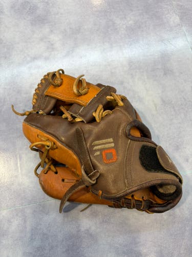 Nokona Alpha RH Baseball Glove 11.25" (Used)