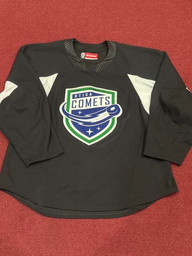 Utica Comets  Size 56 Adult Unisex CCM Jersey (New) Item#LHUT