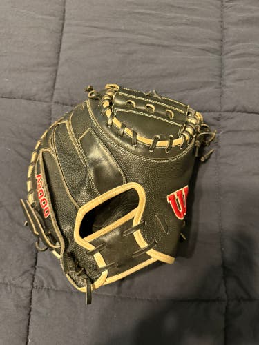 Wilson A2000 RH Catcher's Baseball Glove 33.5" (Used)