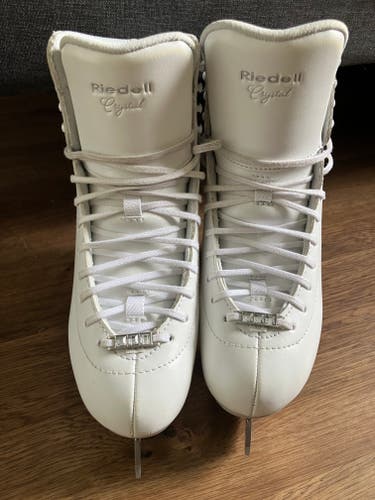 Riedell Crystal Figure Skates D Adult 5 (Used)