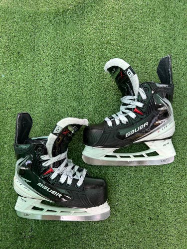 Youth Bauer Vapor XLTX Pro Hockey Skates | Size Y12