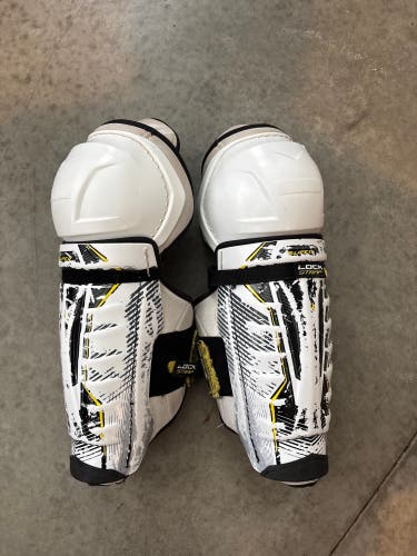 Senior CCM super Tacks Shin Pads Pro Stock (Used)
