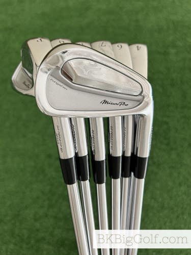 Mizuno Pro 520 Forged Iron Set 4-P / KBS Tour 120 Stiff