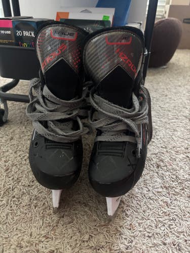 True HZRDUS 5x Hockey Skates Regular Width Size 3.5 (Used)