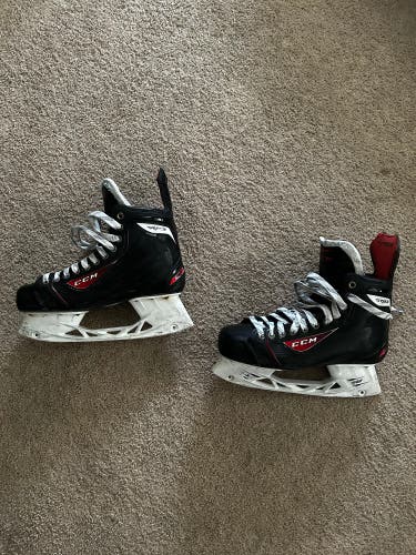 2014 CCM RBZ Hockey Skates Regular Width 9 (Used)