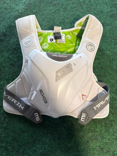 Adult Maverik M6 Shoulder Pads (Used) | Large