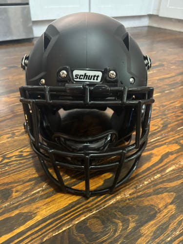 Adult Large Schutt Vengeance Pro LTD II Helmet (Used)