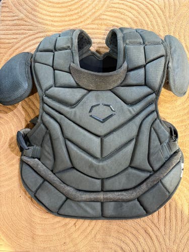 Gray Adult EvoShield PRO-SRZ Catcher's Chest Protector | 16" (Used)