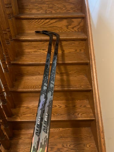 (2 Pack) Senior CCM JetSpeed FT9 Pro Right Handed Hockey Stick P28 75 Flex Pro Stock (New)
