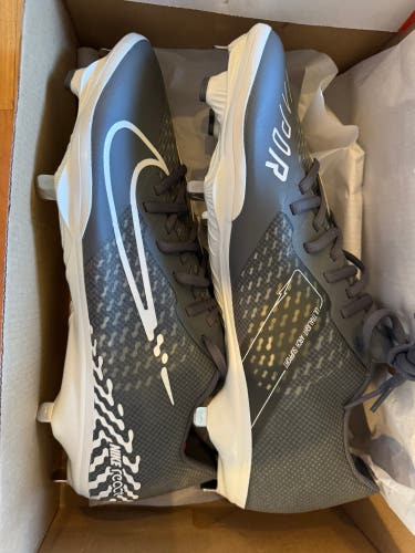 Gray Men's Size M 14.0 (W 15.0) Adult Nike React Vapor Ultrafly EliteLow Top Metal (New)