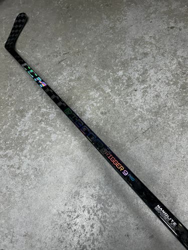 95 Flex P90 Senior CCM RibCor Trigger 9 Pro Right Hand Hockey Stick Pro Stock (New)