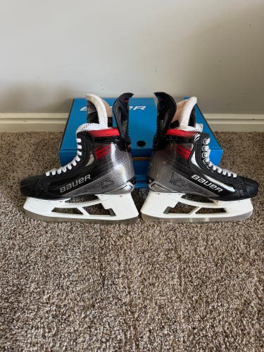 Bauer Vapor X5 Pro Hockey Skates Regular Width 6 (New)