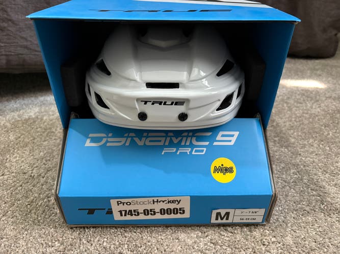 Medium True Dynamic 9 Helmet Pro Stock (New)