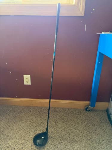 Men's 2020 Titleist TSi2 Right Handed Driver Stiff Flex 10 Loft Graphite Shaft 47" (Used)