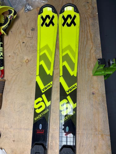 Men's 2025 Volkl Racetiger World Cup SL 165 cm Racing Skis Without Bindings (Used)