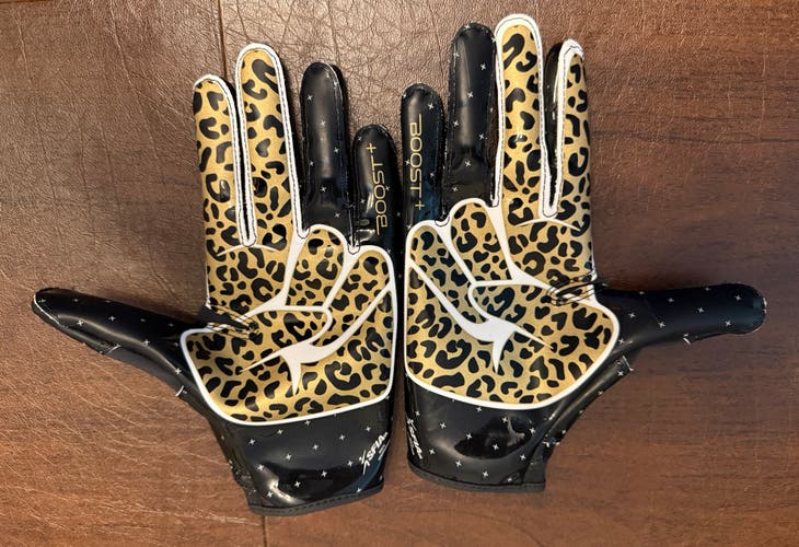 Grip Boost Black/Gild Large Youth Gloves (Used)