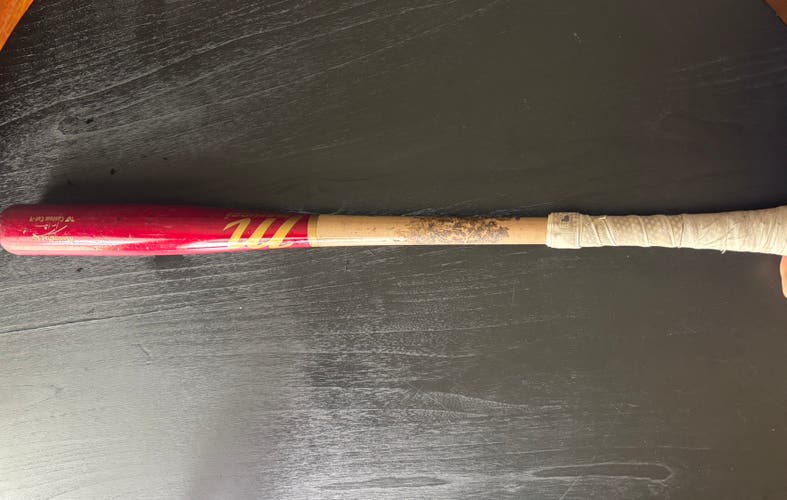Marucci TVT Maple Bat 30 oz 33"