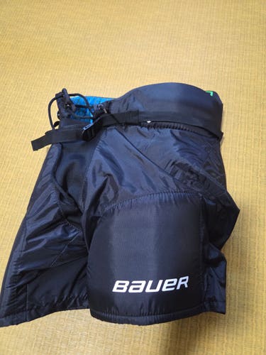 Youth Bauer Hockey Pants (Used)